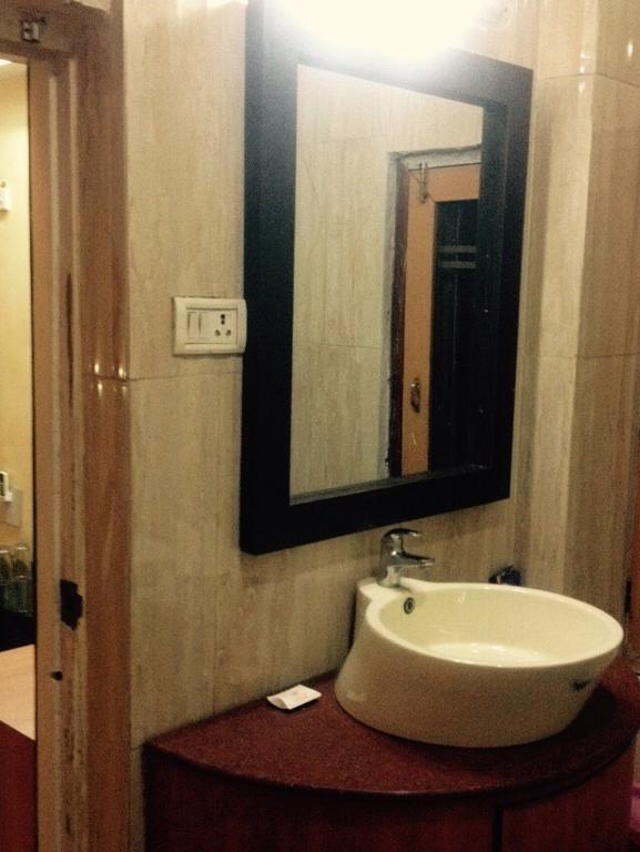 Hotel Bengal International シリグリ 部屋 写真